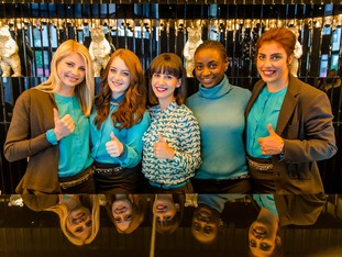 Am Front Office sucht Motel One stets engagierte Berufseinsteiger